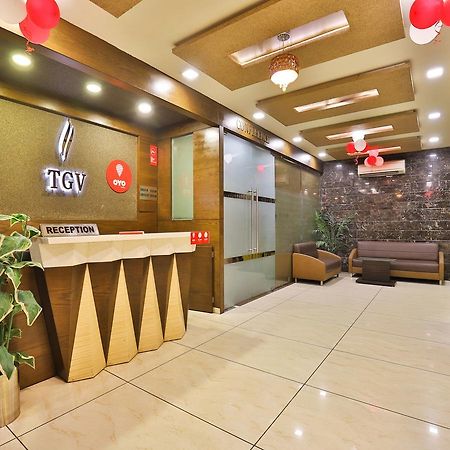 Oyo 13253 The Grand Vinayak Hotel Ахмедабад Екстер'єр фото