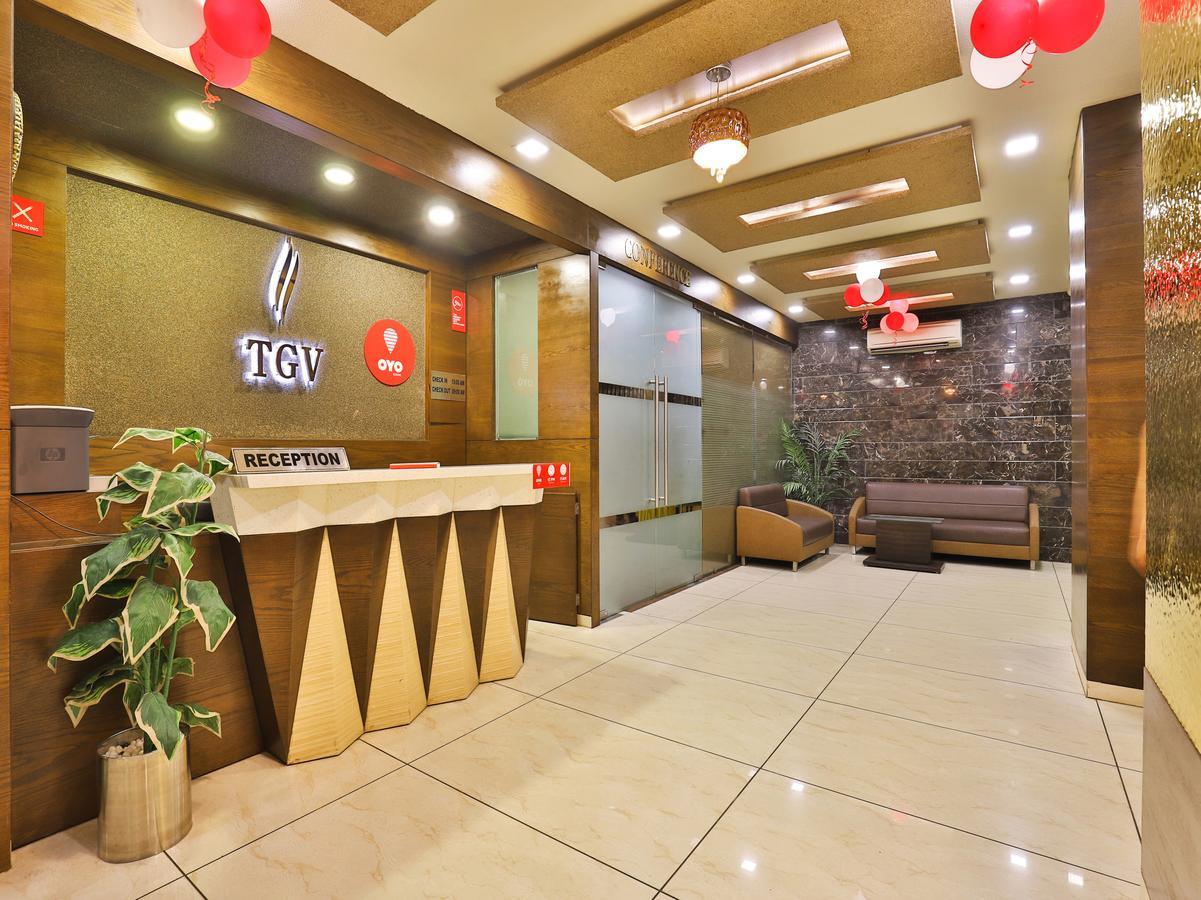 Oyo 13253 The Grand Vinayak Hotel Ахмедабад Екстер'єр фото
